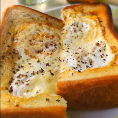 チーズエッグトースト