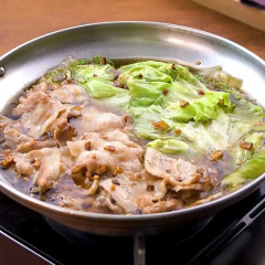 豚バラレタス鍋（かなりあっさり）