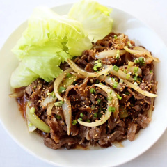 牛肉と玉ねぎの甘辛炒め