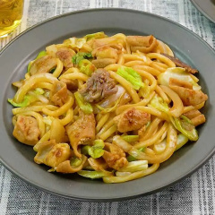 ホルモン（牛肉）うどん