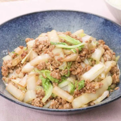 白菜とひき肉のオイマヨ炒め（マズイ）