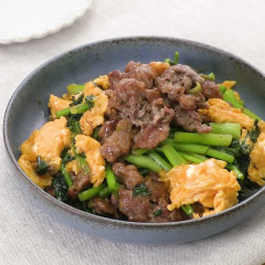 牛肉と小松菜のオイスター炒め