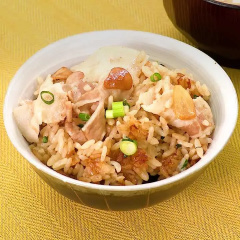 にんにく醤油の炊き込み豚飯