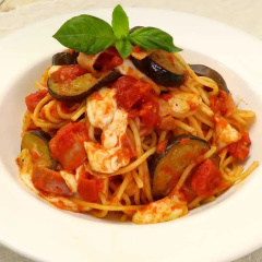 なすのモッツァレラトマトパスタ
