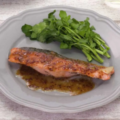 鮭のソテーマスタードソース