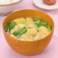 小松菜と油揚げのみそ汁